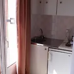 Konukevi Kabanis Ermoupoli