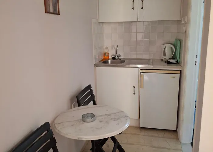 Kabanis بيت ضيافة إرموبولّي