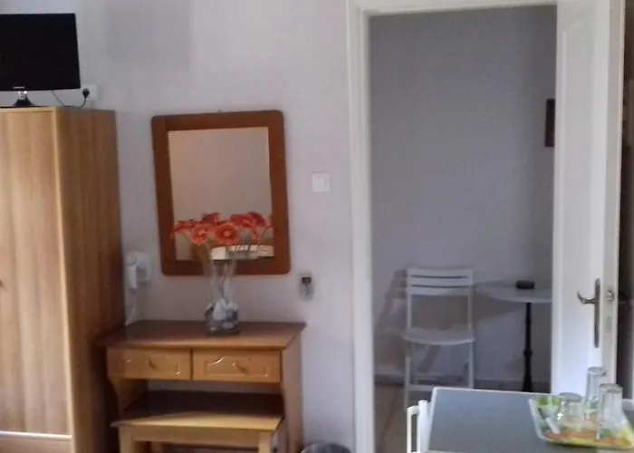 Guest house Kabanis Ermoupoli